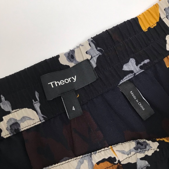 THEORY Viewpine Distressed Floral Pant - Picture 9 of 11